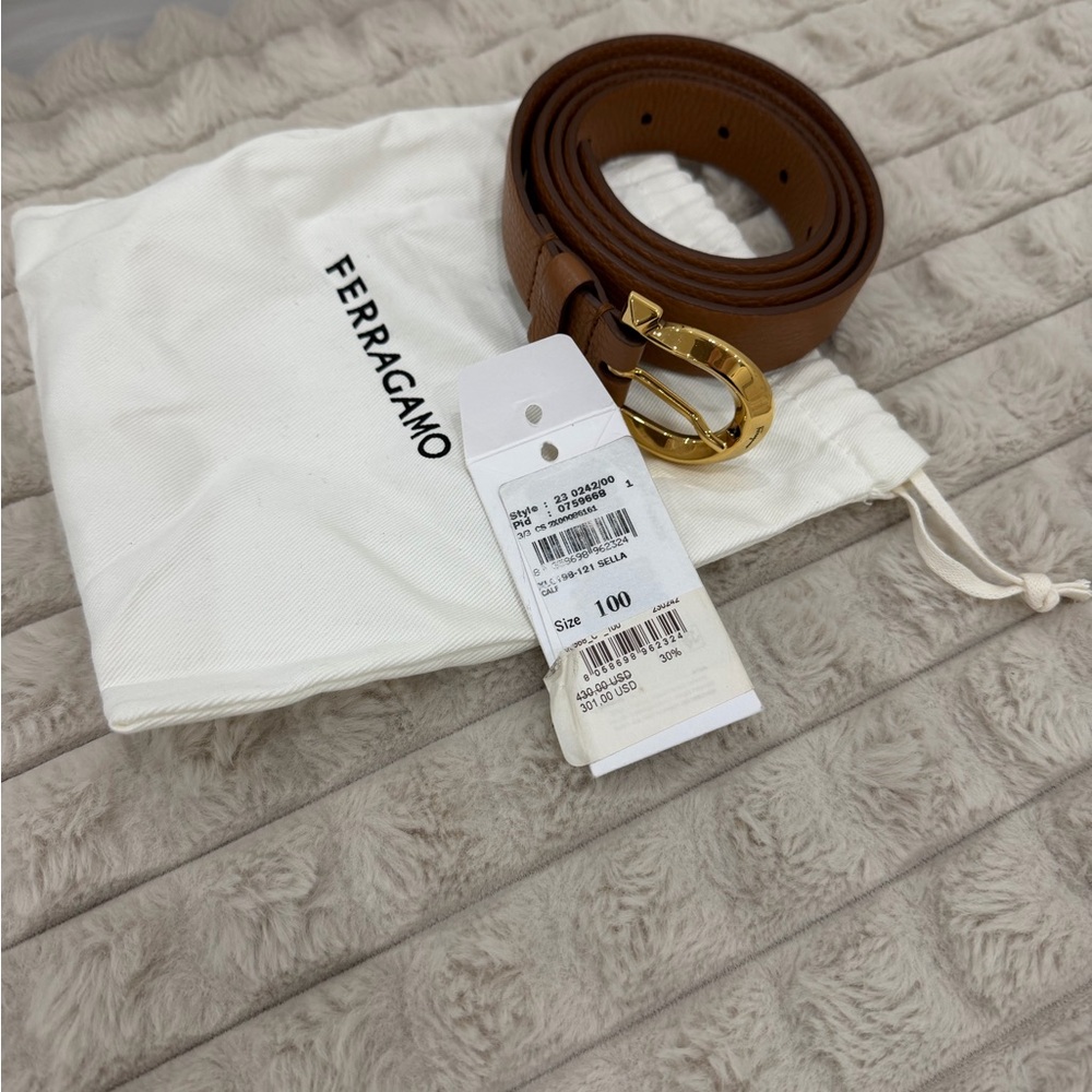 Brand new authentic Salvatore Ferragamo Tan Leather Belt with Gold Buckle